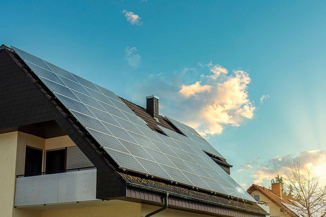 Paneles solares para casas en Ecuador - Genera Renovables